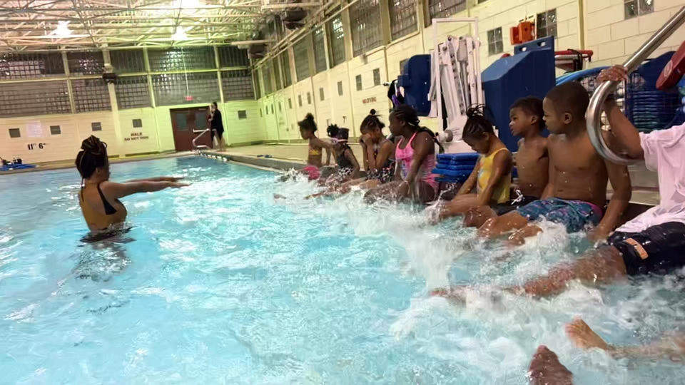 Beginner Family Swim with Coach V